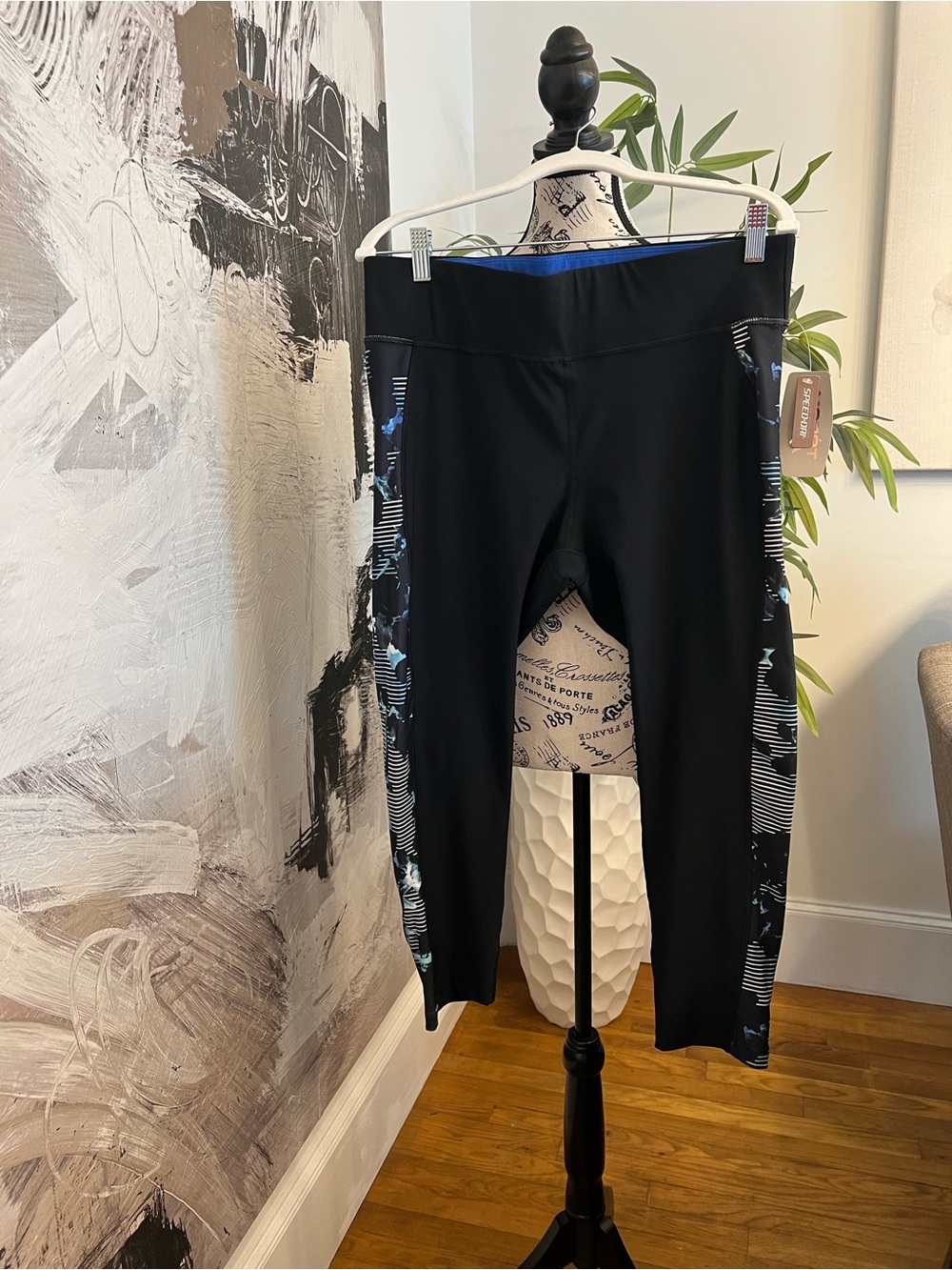 Black Leggings with Blue Side Print — Performance Fit